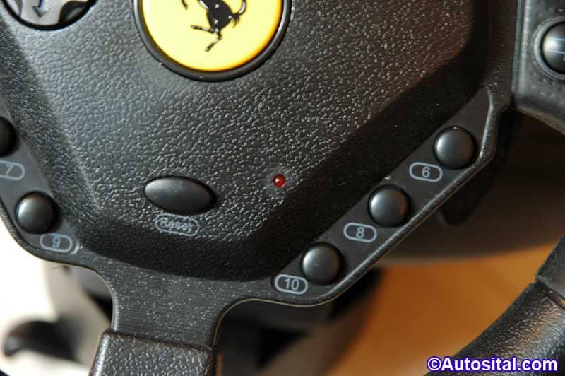 Volant de course Ferrari F430 avec retour de force - Thrustmaster